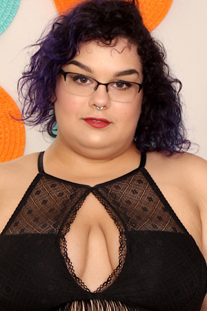 Simone DeBu's Nude Picture